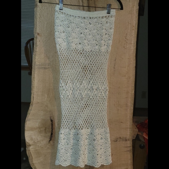 SPELL Vintage Coconut Crochet Skirt - Picture 3 of 5